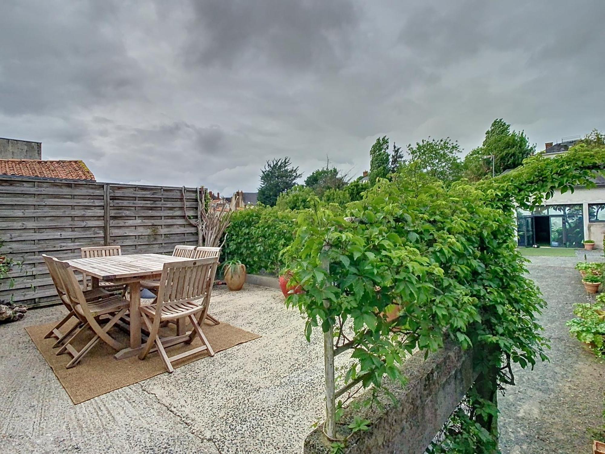 La Terrasse - Charmante Maison Cholet Exteriör bild